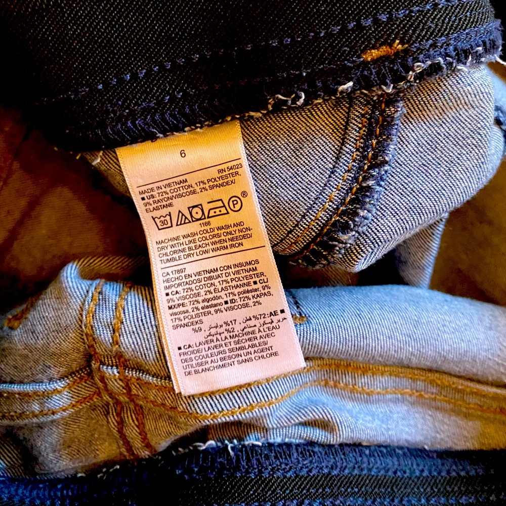 2 pair Old Navy pull-on Rockstar Jeans